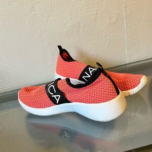 Nautica Women’s Sneakers 8.5US